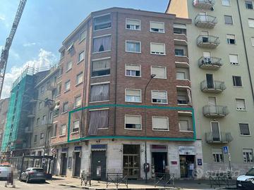 Appartamento con due garage e cantina a Torino