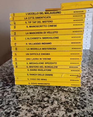 NANCY DREW (Il giallo dei ragazzi)