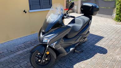 Scooter Maxi X-Town 300i PRATICAMENTE NUOVO