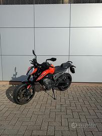 KTM 790 Duke