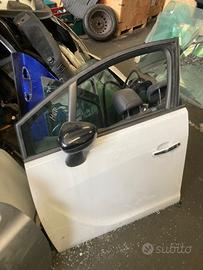 PORTA ANT OPEL MERIVA 2015