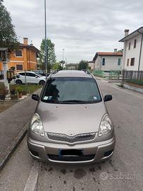 Toyota Yaris verso 09/2004