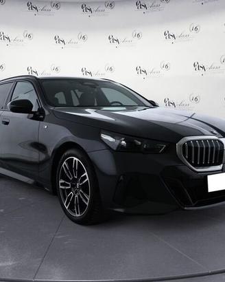 BMW Serie 5 520d xDrive M Sport Gancio Tetto ...
