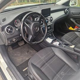Mercedes benz GLA220D