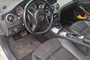 Mercedes benz GLA220D