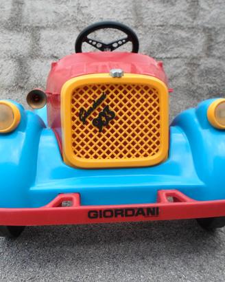 Giordani 903 di paperino Auto a pedali come nuova 