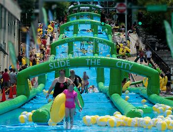 Slide the City, Giochi Acquatici x Feste di Paese