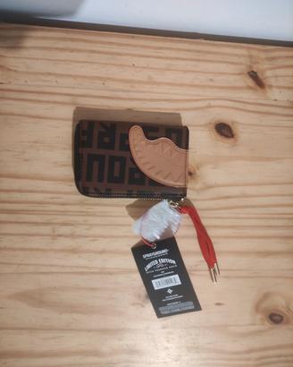 portafoglio sprayground 