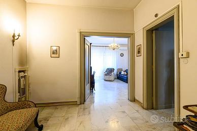 4 LOCALI A ROMA