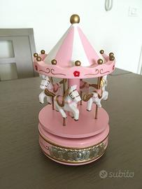 Carillon giostrina musicale in legno e argento