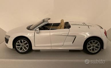 Modellino auto 1/24 Audi R8 Spider Maisto