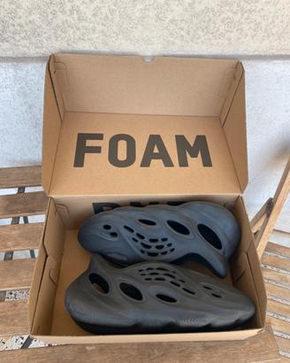 Yeezy Foam RNR Onyx