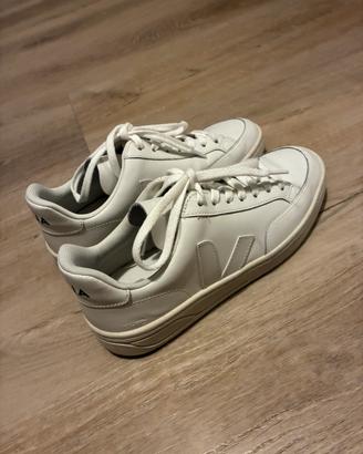 Veja V-12 Leather - Sneakers bianche unisex