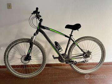 Mountain bike donna ruote da 29”