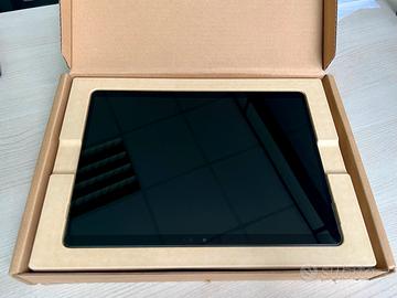 Surface pro X SQ2, accessori, scatola originale.