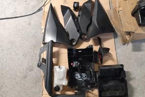  Vari pezzi per Kawasaki z750 