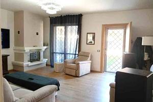 Villa di 140 m² con 5 locali a Carmignano