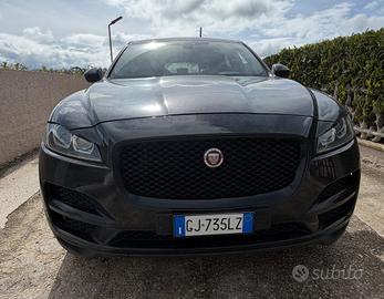Jaguar F-Pace 2.0 D 180 CV AWD R-Sport