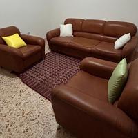 salotto in semi pelle 