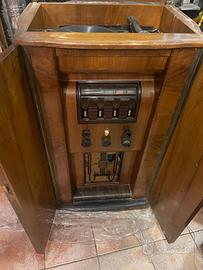 Radio Marelli con giradischi 