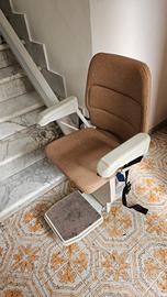 Montascale lineare Stannah 420 Saxon