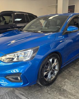 Ford Focus 1.5 TDCi 120 CV ST Line Finanziabile
