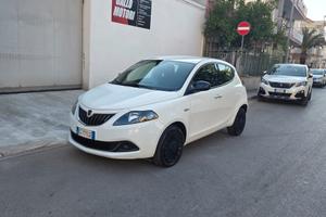 Lancia Ypsilon 1.0 Hybrid 2021