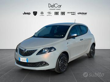 Lancia Ypsilon 1.0 FireFly 5 porte S&S Hybrid Albe