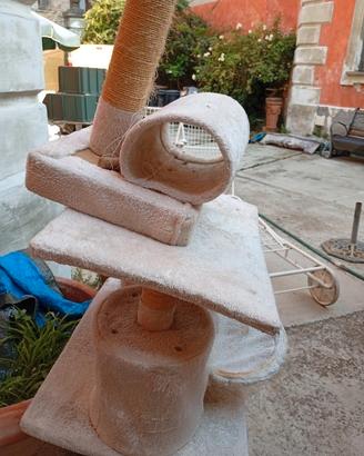 Tiragraffi per gatti molto bello ma da restaurare