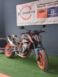 KTM 890 Duke R