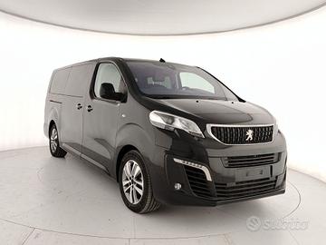 Peugeot Traveller e-Traveller motore elettrico 136