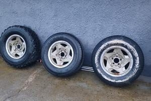 3 cerchi per jeep fuoristrada