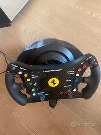 Simulatore Thustmaster per PS e pc