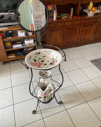 Elegante Set Lavabo in Ferro Battuto e ceramica