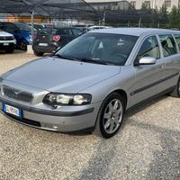 VOLVO V70 2.4 D5 20V cat Optima