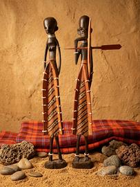 Coppia Statuette Etniche Maasai Legno e Perline 