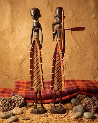 Coppia Statuette Etniche Maasai Legno e Perline 