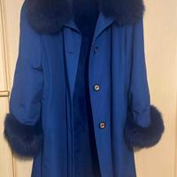 Cappotto blu pelliccia foca? Tg46?