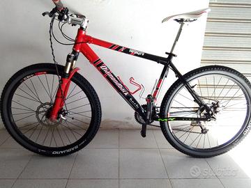 MOUNTAIN BIKE DIAMONDBACK