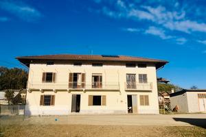 Cascina indipendente in Campagna