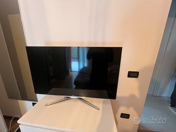 Televisore 40” full HD smart