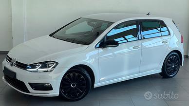 Volkswagen Golf R-Line – 1.4 TSI 92 kW / 125 CV