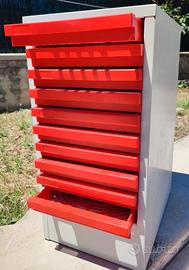 Cassettiera metallica con 10 cassetti