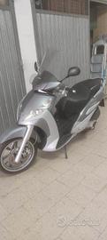 Peugeot Geopolis 250