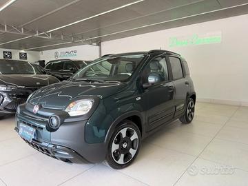 FIAT PANDA 1000 HYBRID PANDINA CROSS