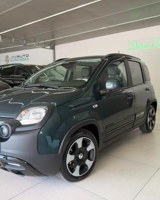 FIAT PANDA 1000 HYBRID PANDINA CROSS