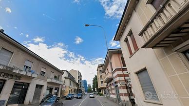 2locali con balcone/garage/posto auto a Gallarate