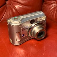 Sony Cyber-shot DSC - S60