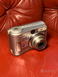 Sony Cyber-shot DSC - S60