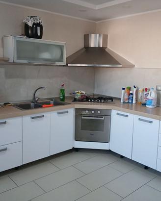 Cucina divano frigo